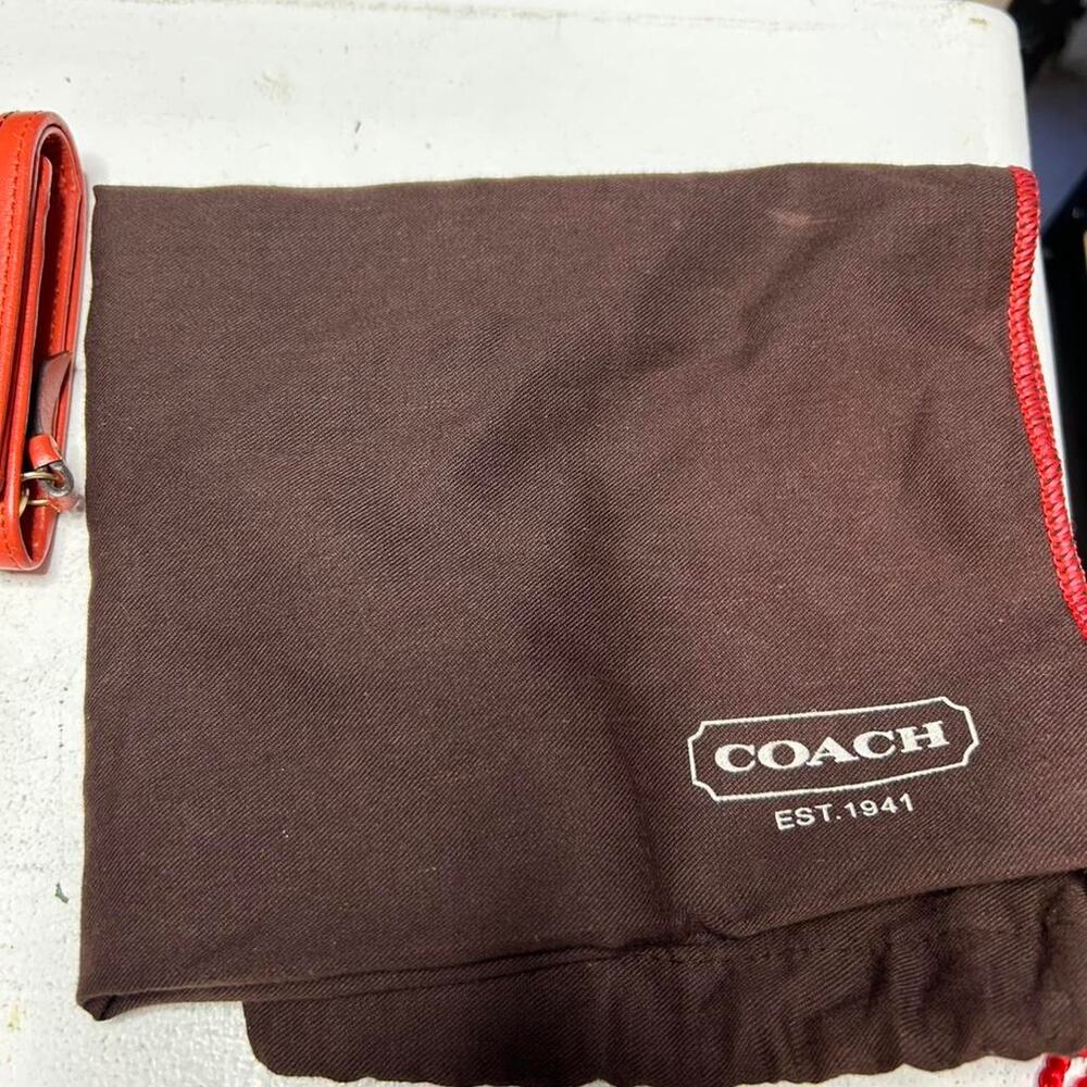 Coach Canvas Leather Shoulder Bag with Matching Wallet - Picture 3 of 8